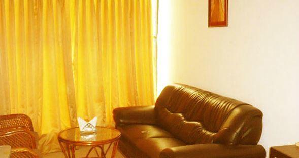 Fabhotel Royal Residency II - Nr Lakdikapul Metro Station Hyderabad Exteriör bild