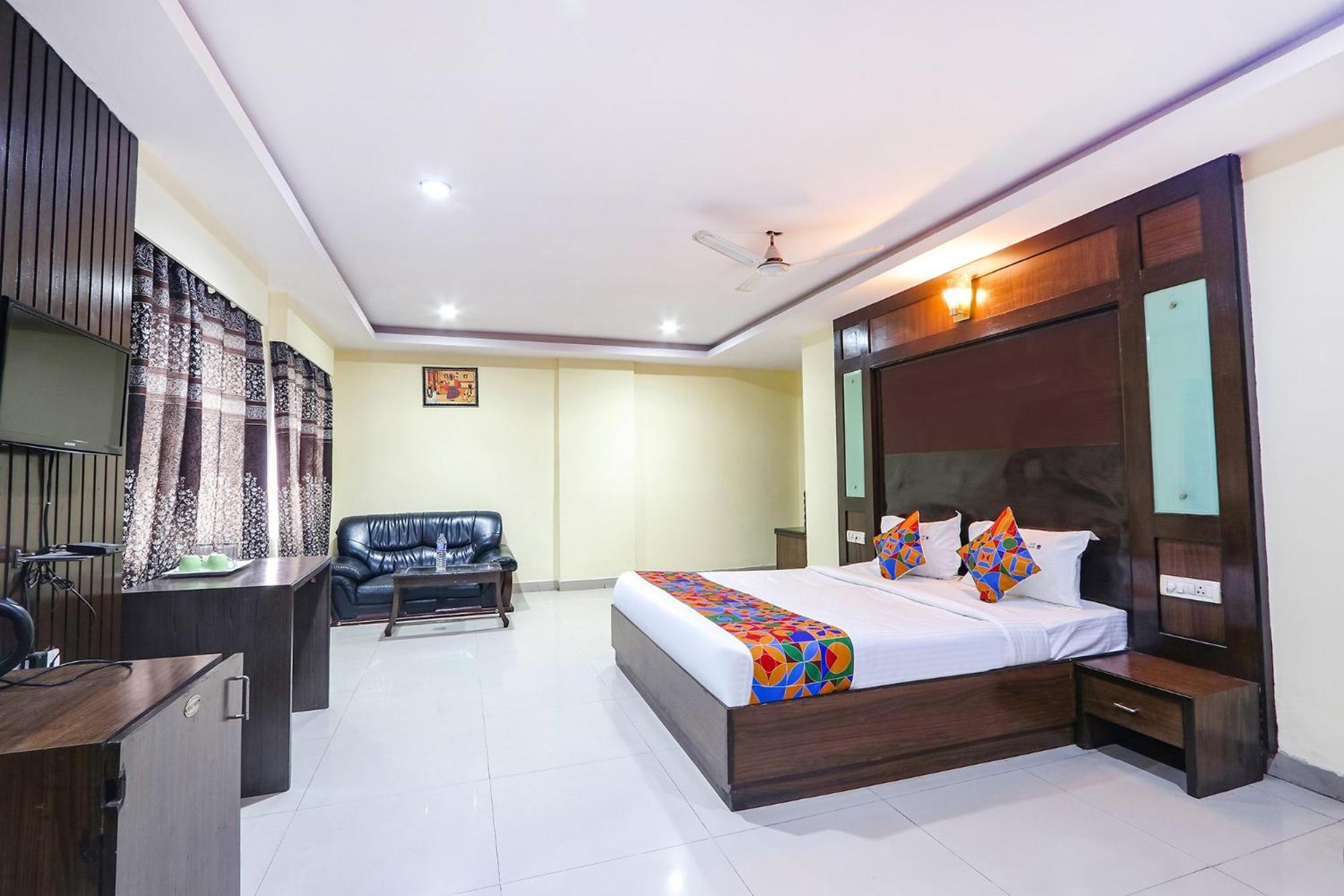 Fabhotel Royal Residency II - Nr Lakdikapul Metro Station Hyderabad Exteriör bild