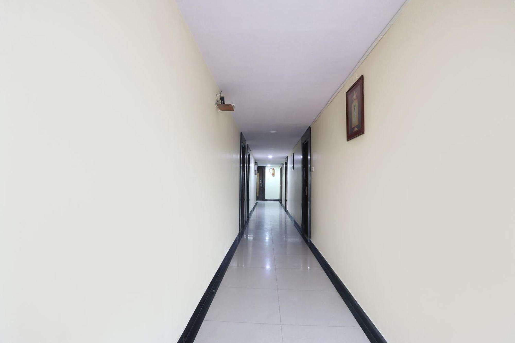 Fabhotel Royal Residency II - Nr Lakdikapul Metro Station Hyderabad Exteriör bild