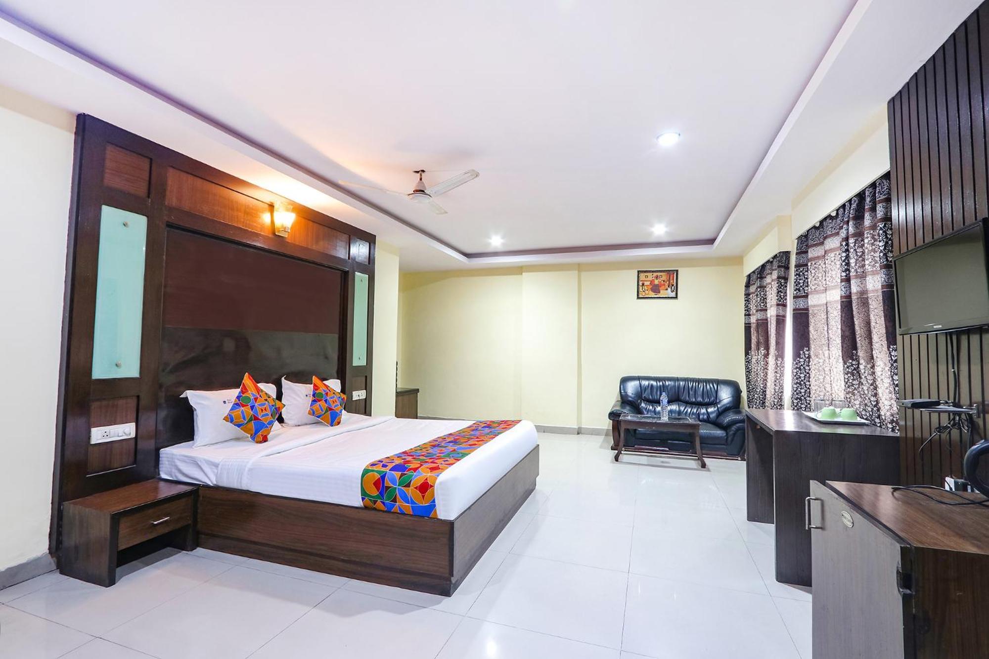 Fabhotel Royal Residency II - Nr Lakdikapul Metro Station Hyderabad Exteriör bild