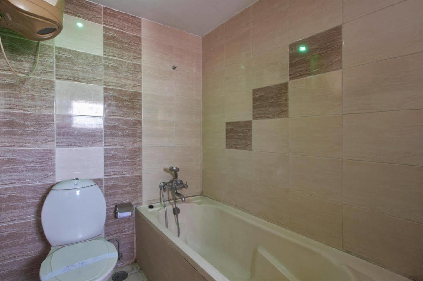 Fabhotel Royal Residency II - Nr Lakdikapul Metro Station Hyderabad Exteriör bild